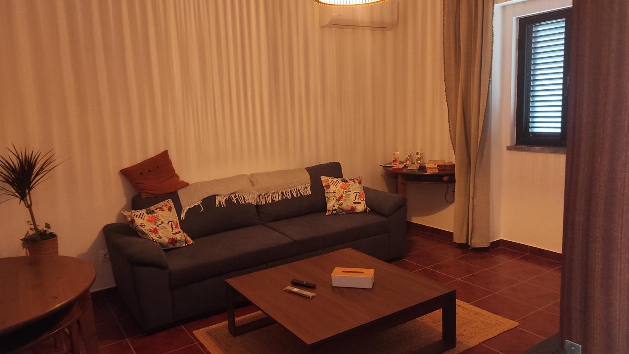 Villa Nova Quinta Moderna Torramo Em Oliveiras, Campo De Laranjas, Na Nacional 2, Alentejo 13750 M2 *