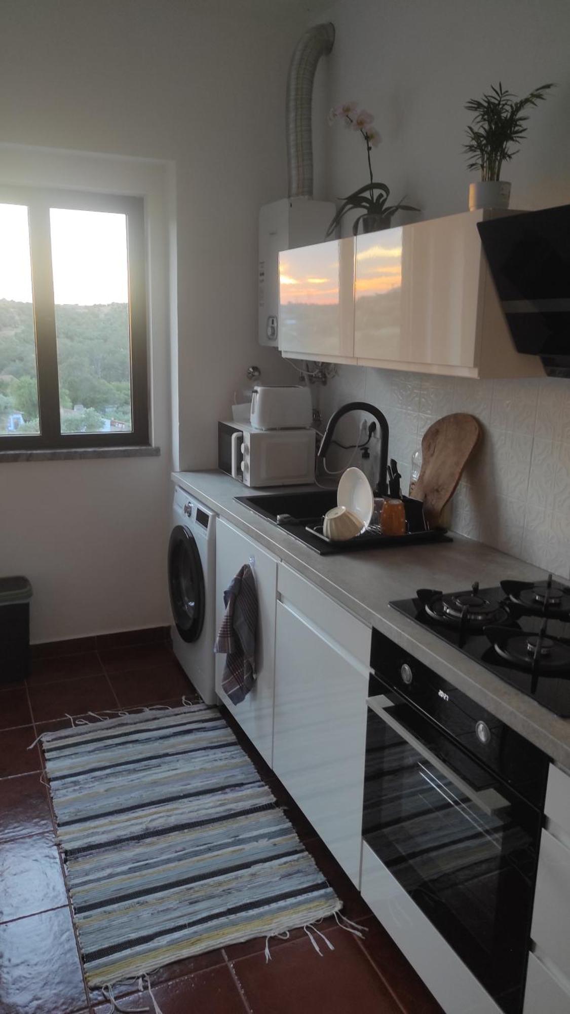Nova Quinta Moderna Torramo Em Oliveiras, Campo De Laranjas, Na Nacional 2, Alentejo 13750 M2